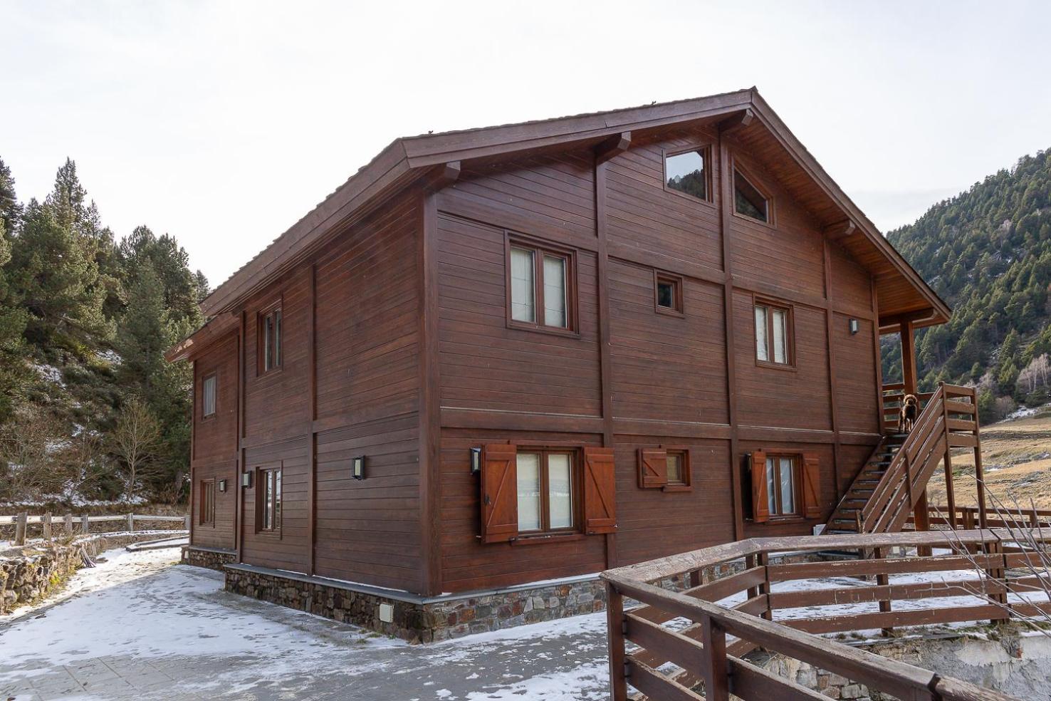 Renovada Con Vistas Naturales Increibles I Andbnb Canillo